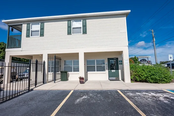 exterior storage facility office building