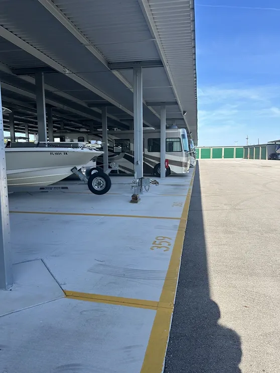 Versatile storage facility for personal vehicles, boats, rv, trailers, large trucks. Covered parking Punta Gorda